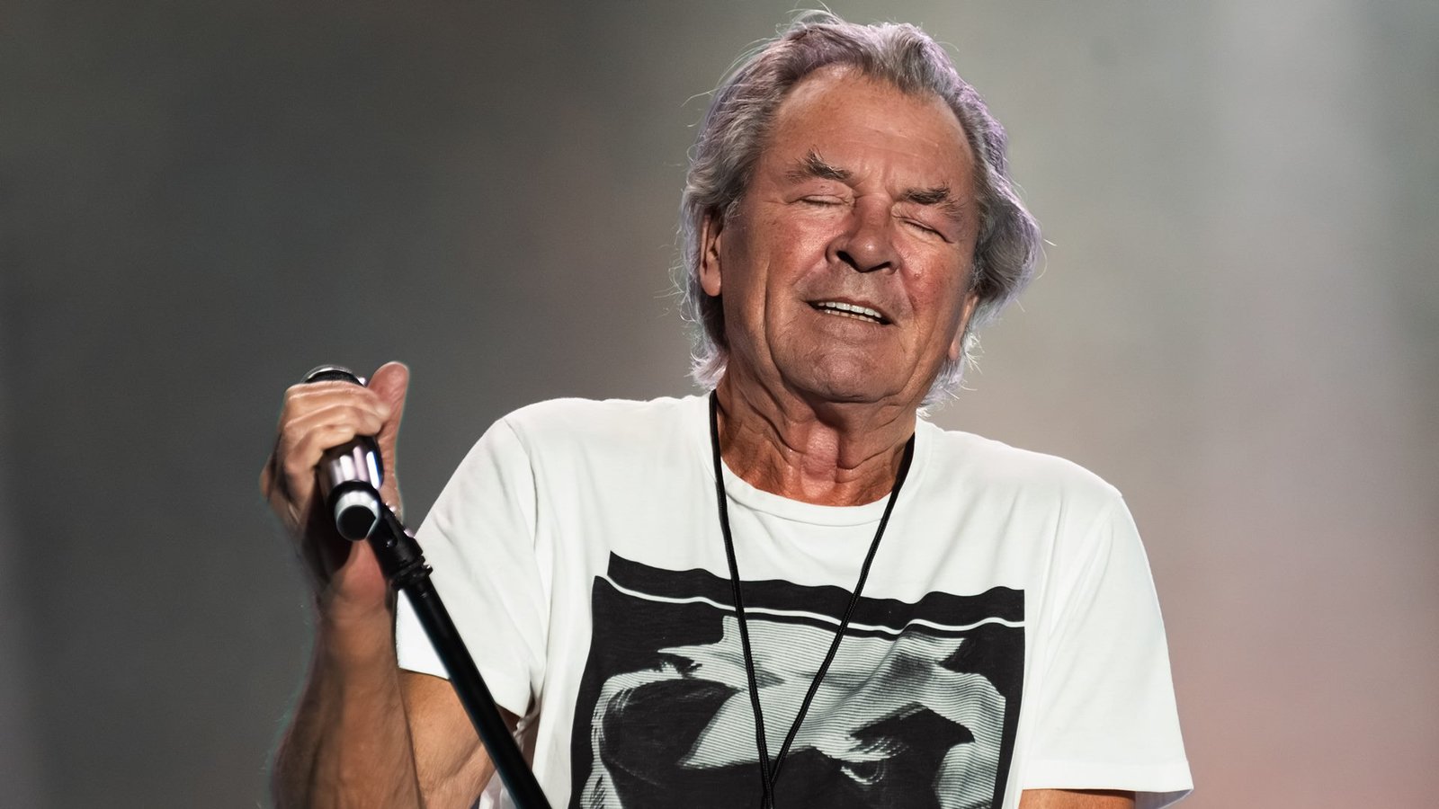 O vocalista Ian Gillan, do Deep Purple, em show no Best of Blues and Rock 2025 - Foto: Ellen Artie @ellenartie para Rolling Stone Brasil