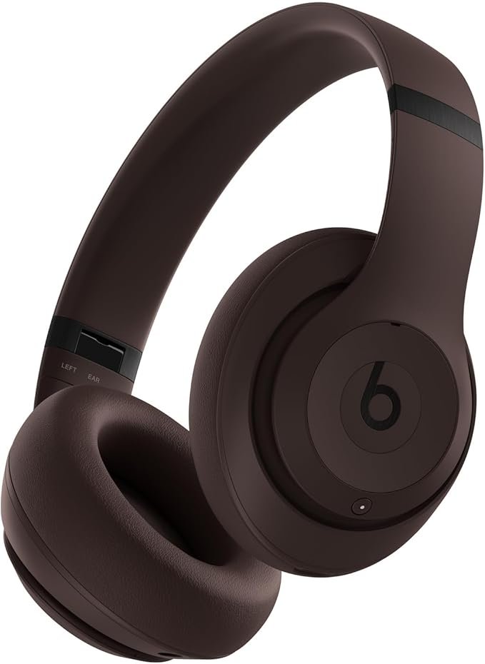 Beats Studio Pro - Marrom