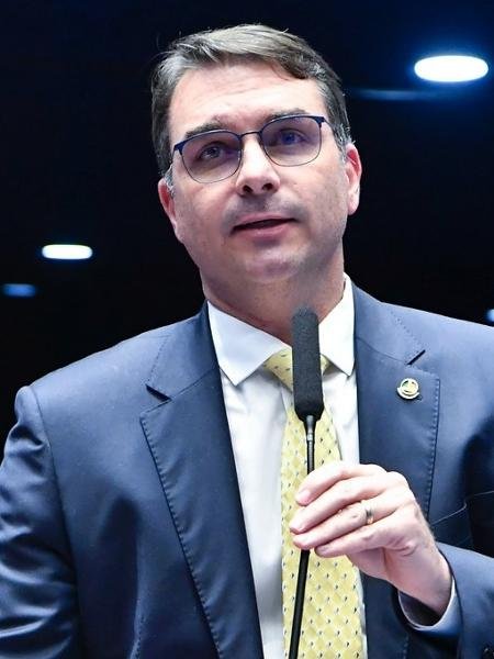 Flávio Bolsonaro (PL-RJ) disse que voto impresso vai continuar sendo pauta bolsonarista