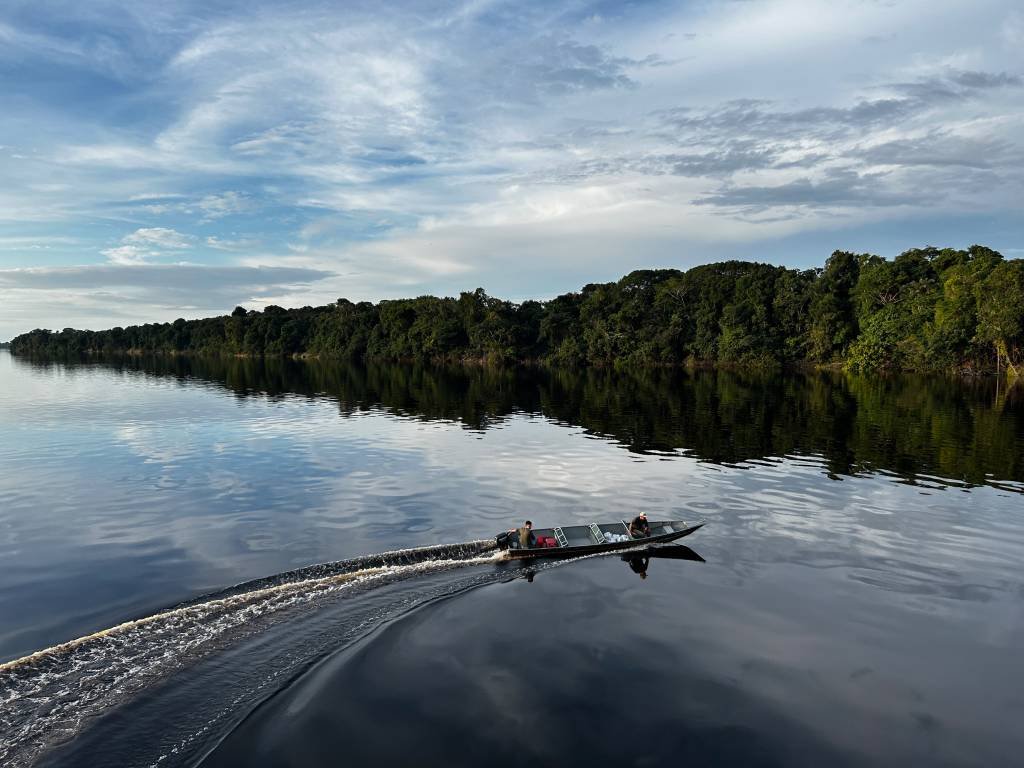 No turismo de base comunitária, você vê todas as belezas da Amazônia com o bônus de viver experiências autênticas e entrar em contato com a comunidade local.