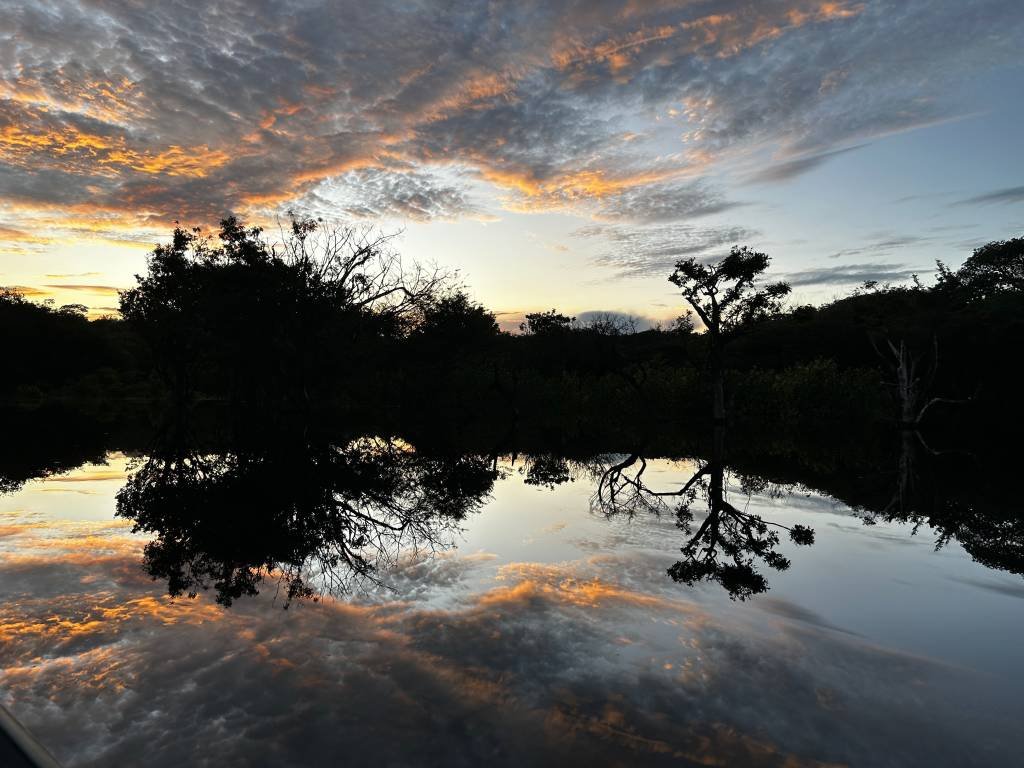 A cada fim de tarde, um espetáculo diferente.