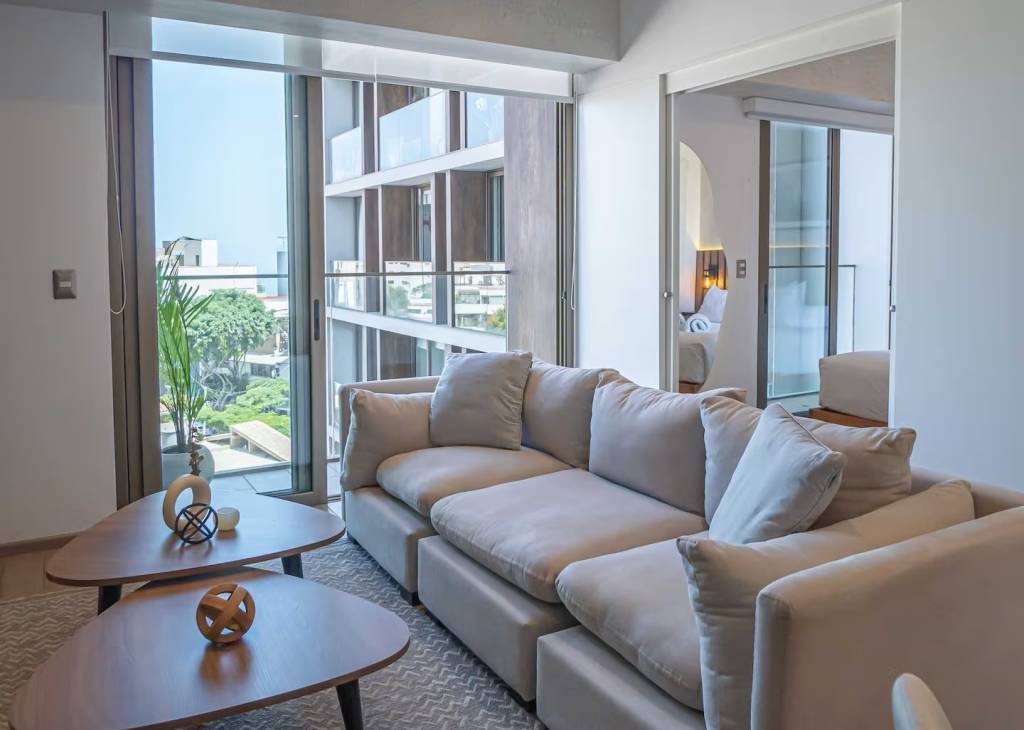 airbnb, lima, peru