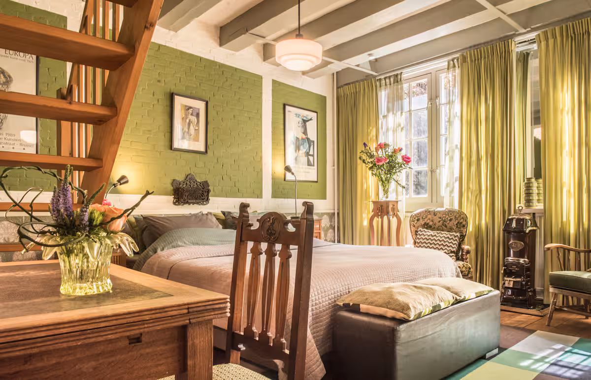 airbnb amsterda
