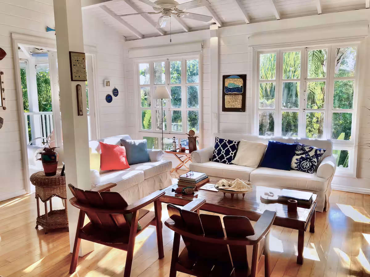 Praia da Baleia, São Sebastião, São Paulo Praia da Baleia, São Sebastião, São Paulo